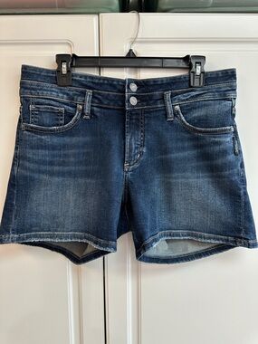 30 x 4. Silver Jeans Indigo Blue Denim Shorts